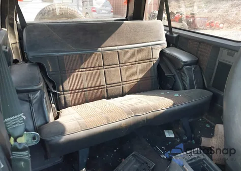 1992 Chevrolet Blazer S10 из США, поврежденный, VIN 1GNCT18Z1N0142627